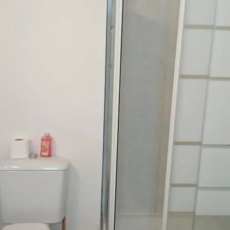 Apartment Servallhost- Duplex Proche Centre Parking Et Fibre Inclus *