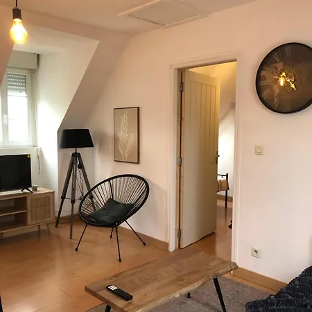 Apartment Servallhost- Duplex Proche Centre Parking Et Fibre Inclus Beauvais