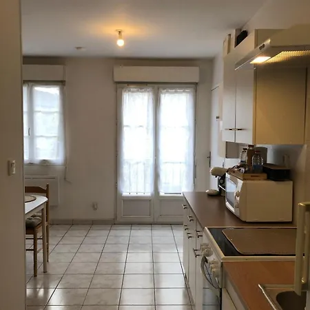 Apartment Servallhost- Duplex Proche Centre Parking Et Fibre Inclus