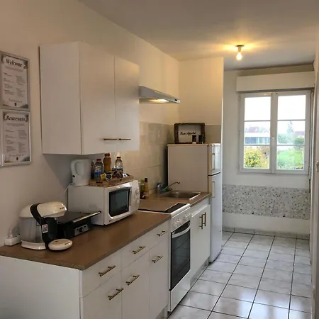 Lägenhet Servallhost- Duplex Proche Centre Parking Et Fibre Inclus Beauvais